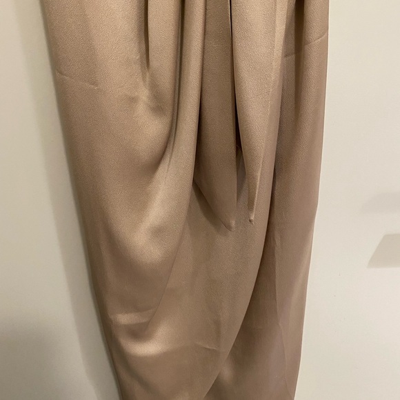 BRAND NEW SHONA JOY Luxe Tie Front Cocktail Dress | Gold | Size 4 - Picture 3 of 8